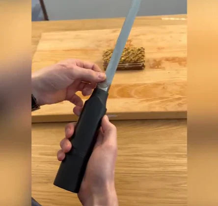 Ultrasonic kitchen knife 369Sonic with a long blade